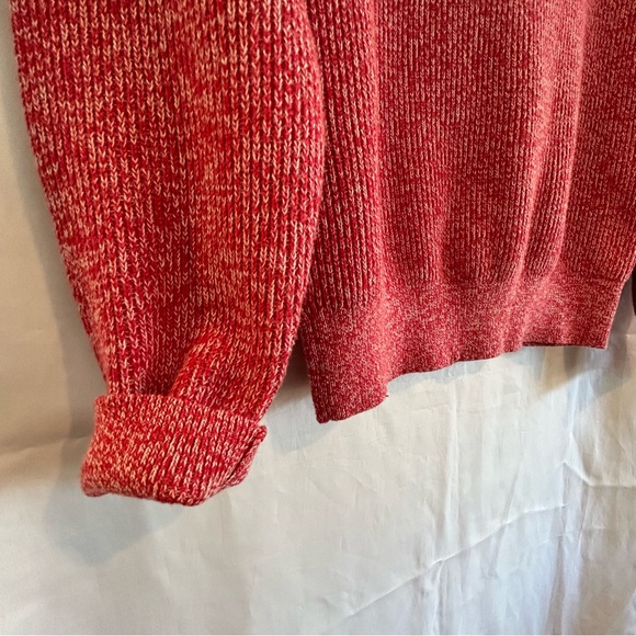 Uniqlo Red Crew neck Sweater - Picture 4 of 6